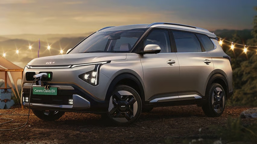 Kia Launches Carens Clavis EV with 490km Range at Rs. 17.99 Lakh
